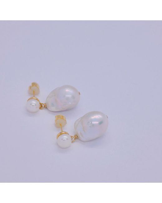 VALERIE CHIC White Baroque Pearl Classical Earrings