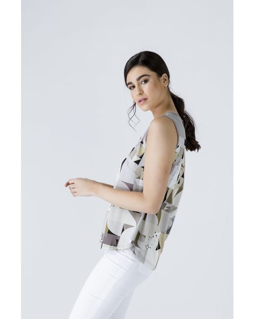 Conquista Natural Taupe Keyhole Detail Print Top