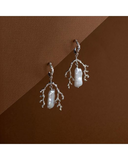 Zoe & Morgan White Mutiara Earrings With Pearl