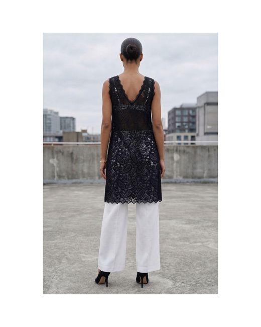 Modenaire Black Scalloped Lace Mini Dress