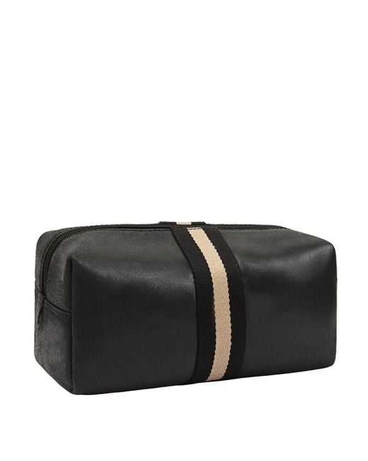 Lloyd Baker Black Leo Leather Washbag for men
