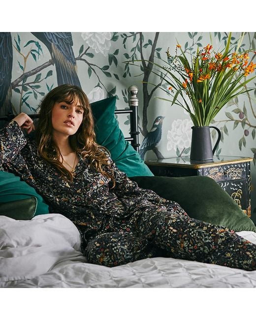 Fable England Gray Viscose Wolf Garden Print Pyjama Set