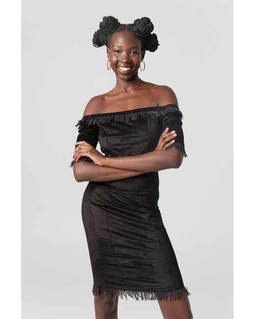 Why Mary Blue Raise The Bar Boat Neck Velvet Dress