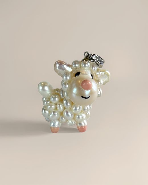 Smuccii White Mellie — Pearl Sheep