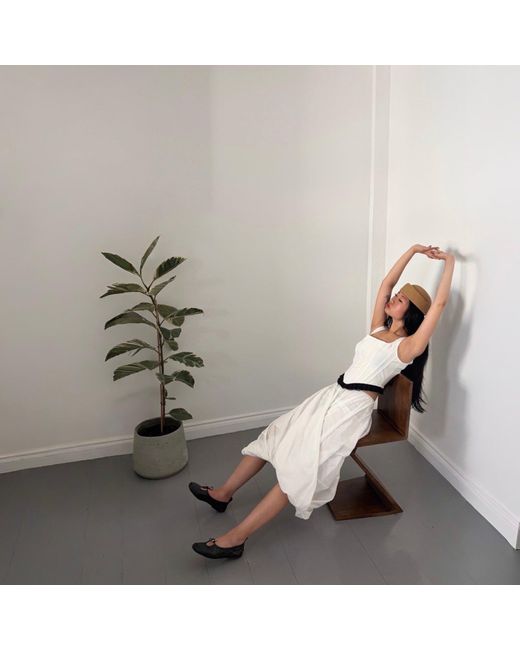 London Atelier Byproduct White Asymmetric Twisted Ballon Skirt