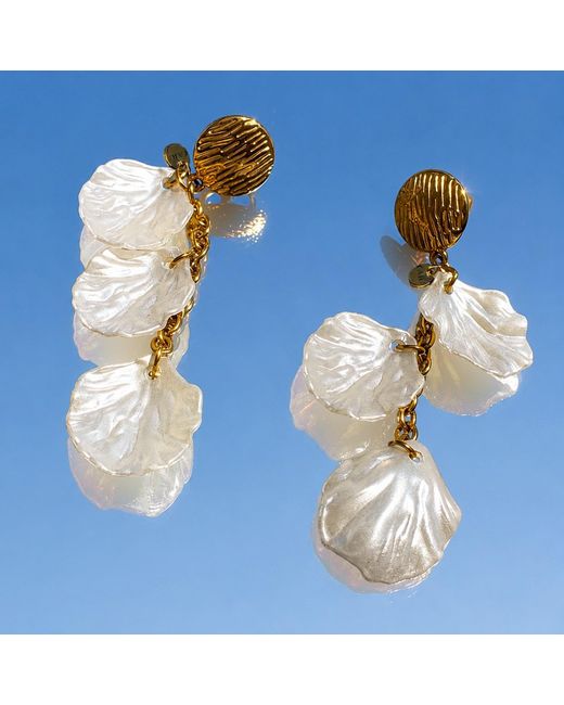Gajú Metallic Kamari Earrings