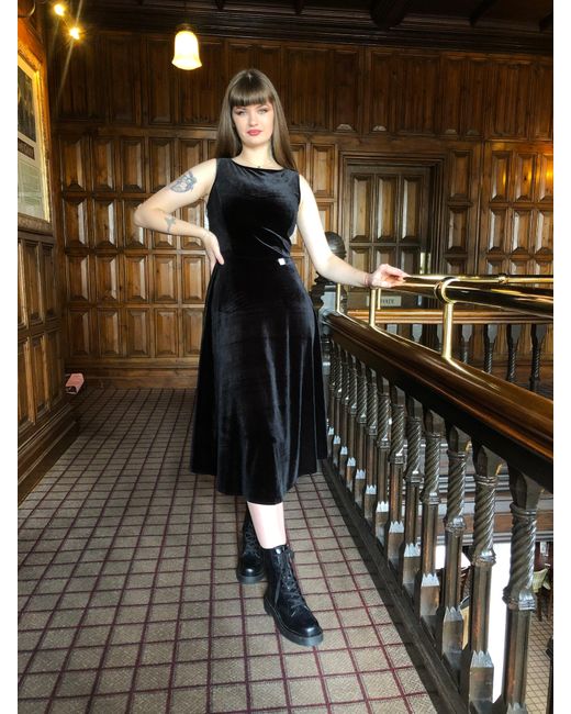 Frock Tales Black Peony Sleeveless Midi Dress