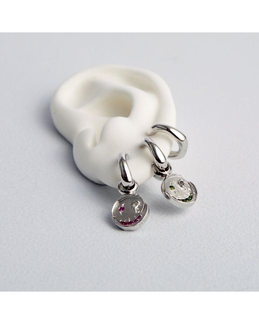 Kasun Metallic Smile Hoop Earrings – August – Peridot –
