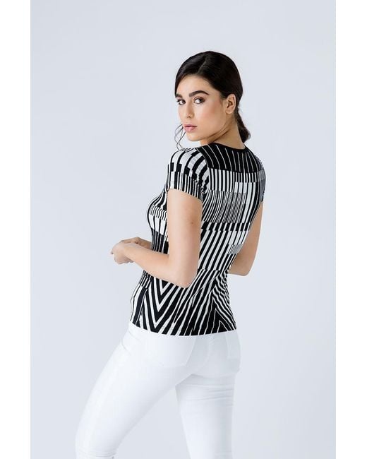 Conquista Black Short Sleeve & Top