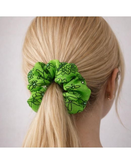 Introvertie VIENNA Green Silk Linen Scrunchies Lime Bloom