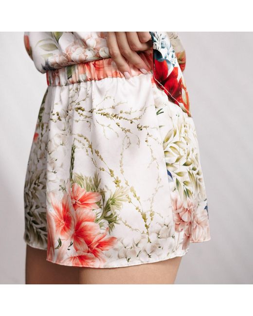 Vimissia Gray Sunrise Blossom Camisole And Shorts Set