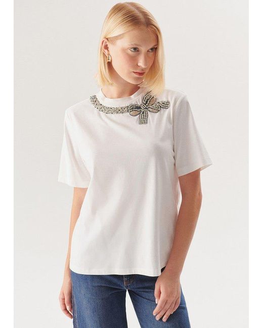 Exquise White Leilani Tshirt