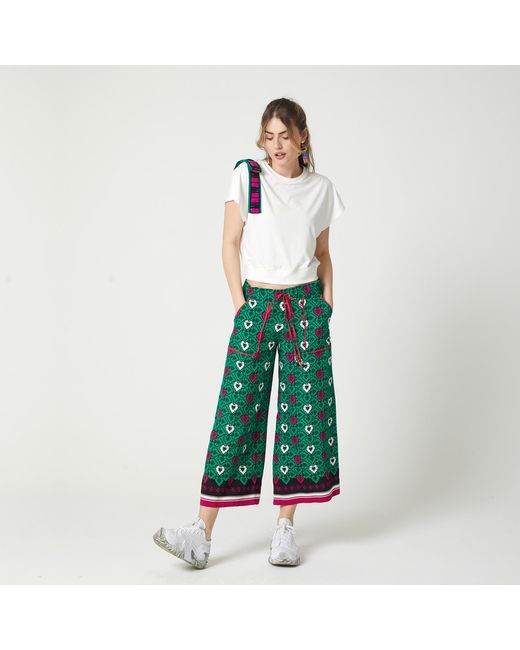 Lalipop Design White T-Shirt Established With A Sequined Bow