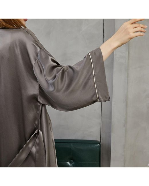 Soft Strokes Silk Gray Pasithea