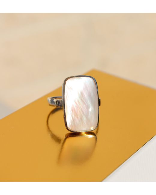 FV Jewellery White La Stèle Mother Of Pearl Rectangle Ring