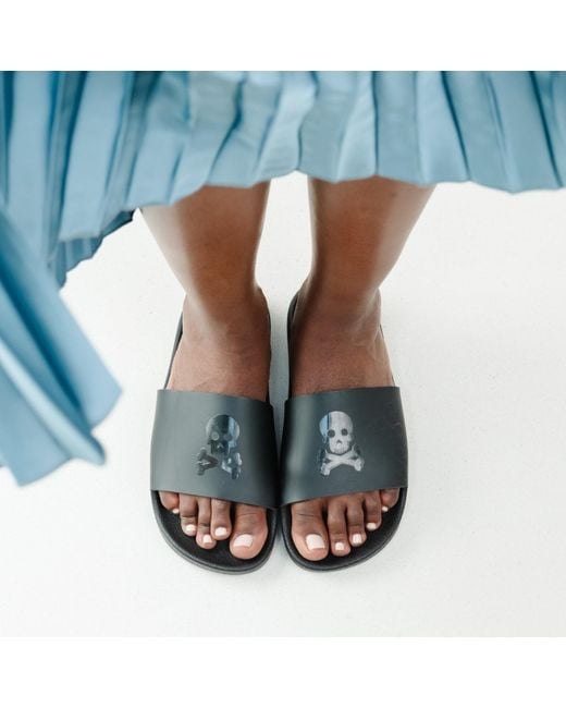 Zenzee Black Skull & Crossbones Slide Sandals