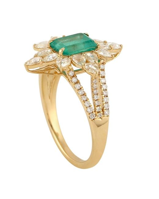 Artisan Metallic Natural Emerald & Diamond Beautiful Cocktail Ring 18k Yellow Gold