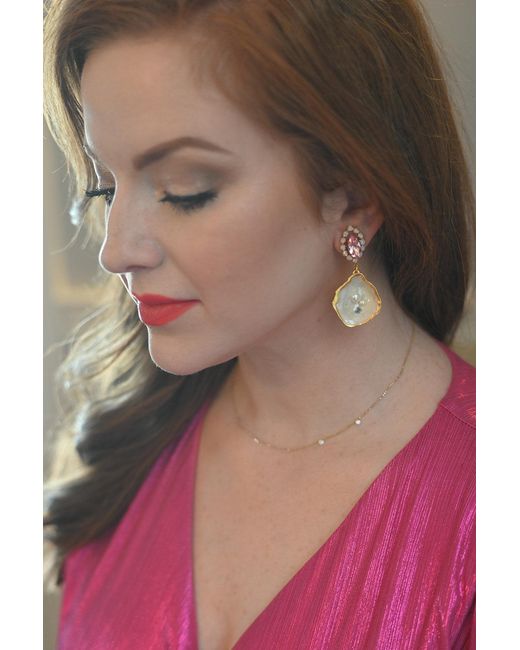 The Pink Reef Metallic Pearl Oyster