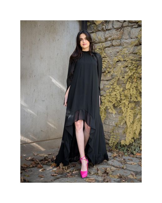 concept A trois Black Long Dress With Semi Transparent Sleeves And A Slight Train