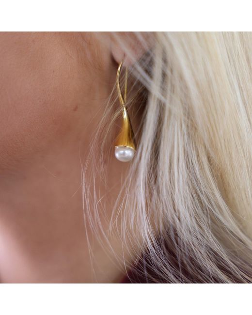 Linda Fiore Metallic Bella Vermeil Dangle Earrings With Large Freshwater Pearls