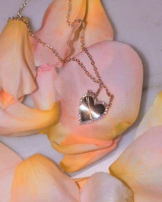 KAMARIA Metallic Fluted Heart Necklace With Diamonds