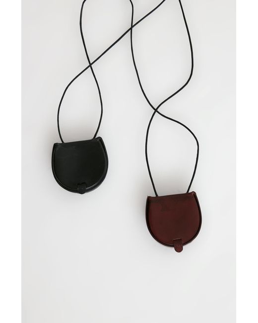 FRONT ROW SHOP White Atelier Patina Leather Necklace-Marsala