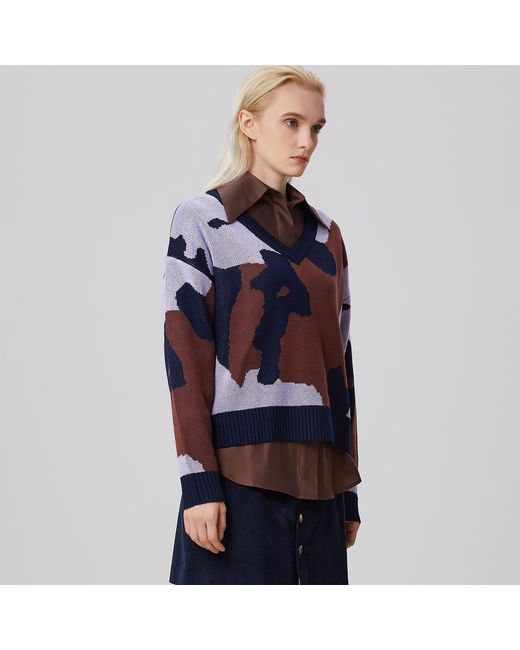 Smart and Joy Blue V-Neckline Abstract Pattern Jumper