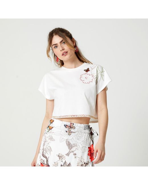 Lalipop Design White Embroidered Cropped Cotton T-Shirt