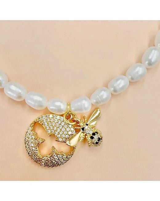 Angel Barocco Metallic Seeds Pearl Choker Necklace With Bee Pendant