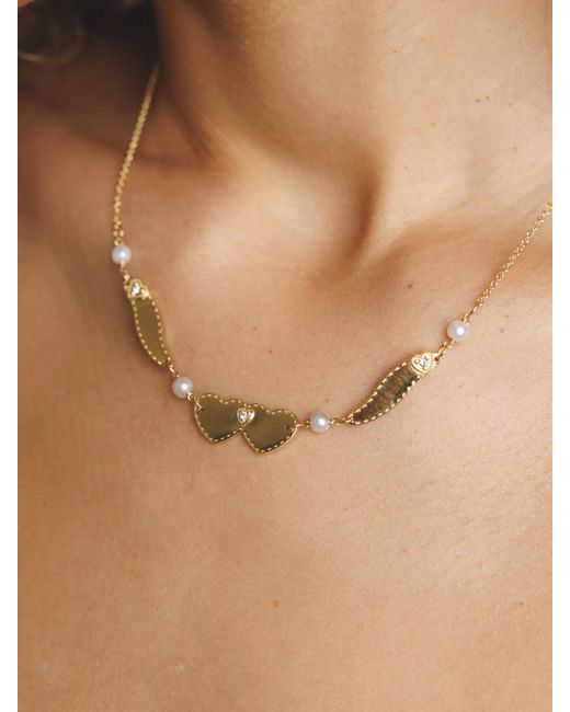 Déclarer Metallic Wings Of Love Necklace