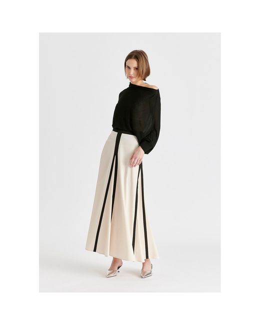 Paisie Natural Contrast Trim Maxi Skirt