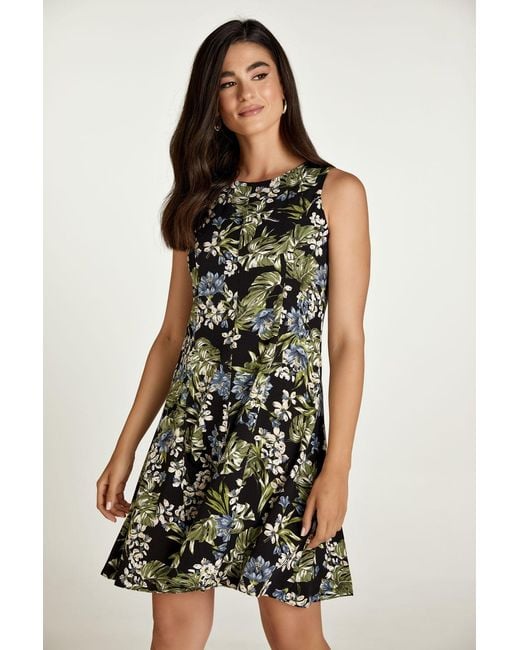 Conquista Green Floral Cloche Dress