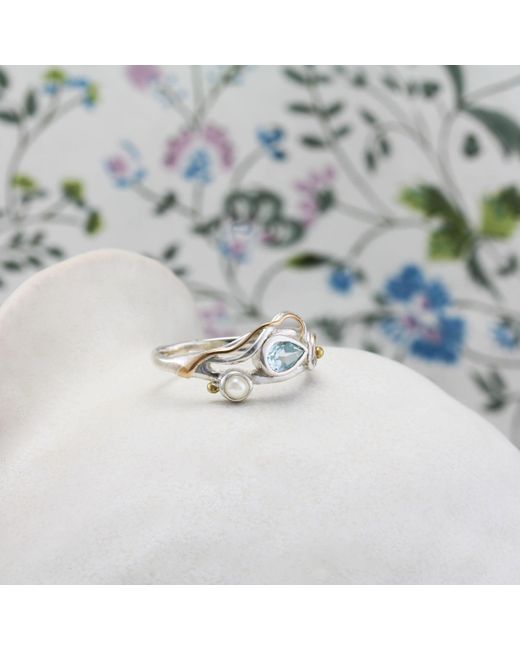 Isla Silver White Dainty Pearl & Topaz Ring