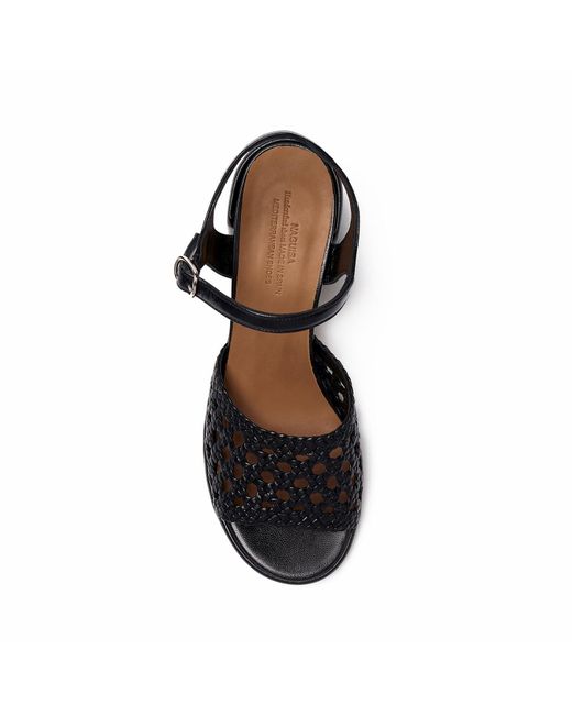Naguisa Black Woven Sandanls