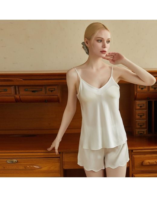 Soft Strokes Silk White Pure Mulberry Silk Pearl Camisole And Scalloped Shorts Set
