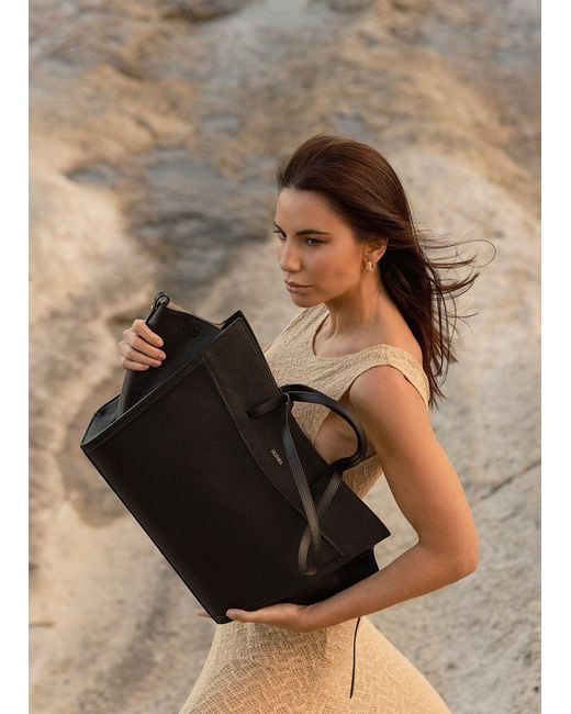 Saonara Brand Black Shopping Bag Leather