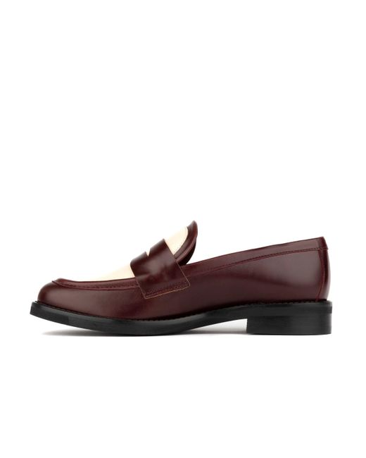 Embassy London USA Red Neutrals Kay