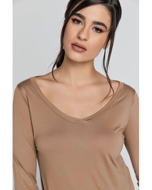 Conquista Brown Light V Neck Top