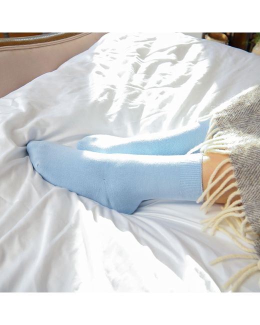 Peper Harow - Made in England Green Plain Bed Socks –