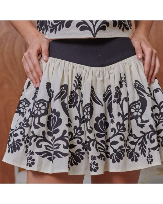 Pecanpepperpelican Black Shadow Garden Skirt