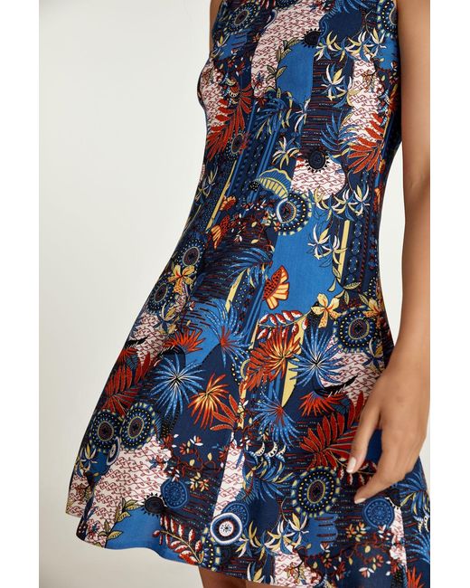Conquista Blue Flora Print Cloche Dress