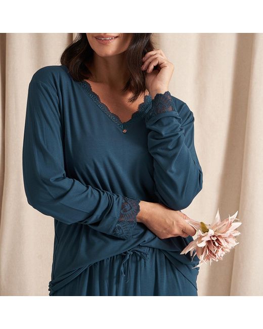 Pretty You London Blue Bamboo Lace V-Neck Pyjama Set