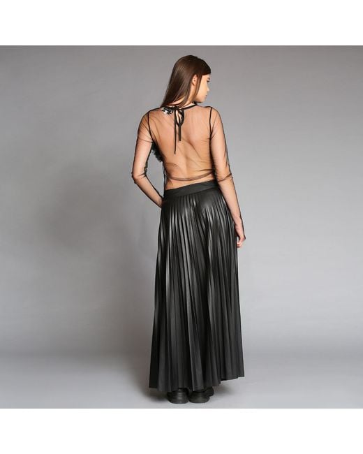 Silvia Serban Black One Layer Tulle Top With Volumetric Applications