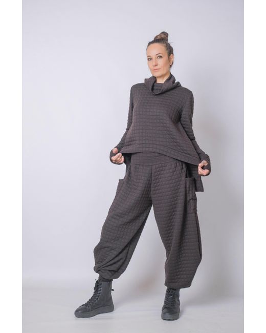 Yogi8Apparel Black The Grid Funnel Neck Top