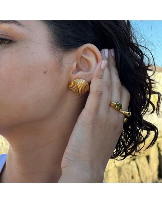Nazzar Metallic Knot Ribbed Vintage Earrings