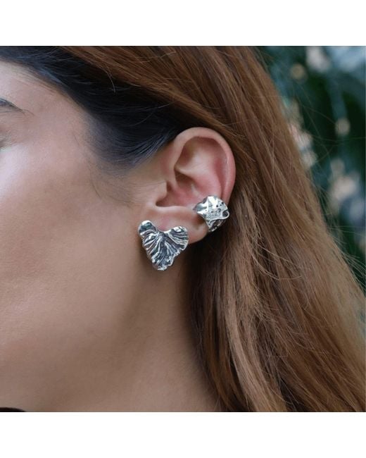 LINYA JEWELLERY Metallic Vory Amorphous Heart Earring