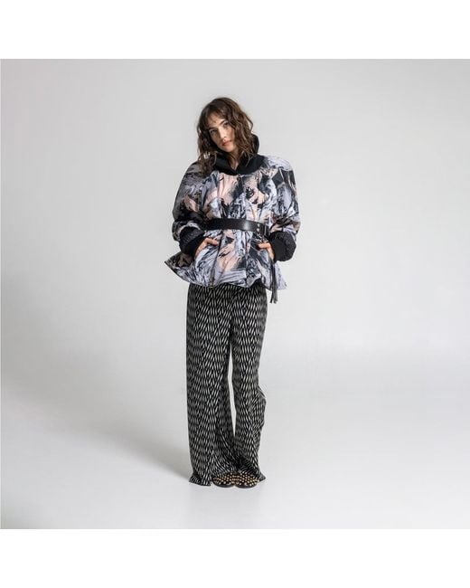 ARTISTA Black Queeny Peach Puffy Printed Jacket
