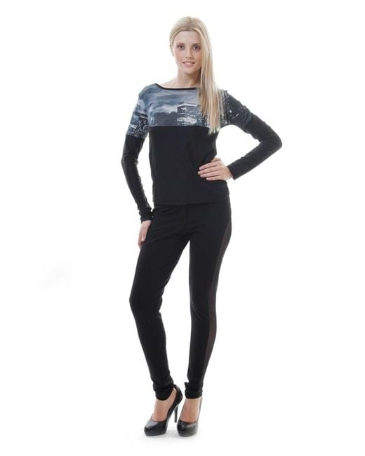 Conquista Black Print Detail Top