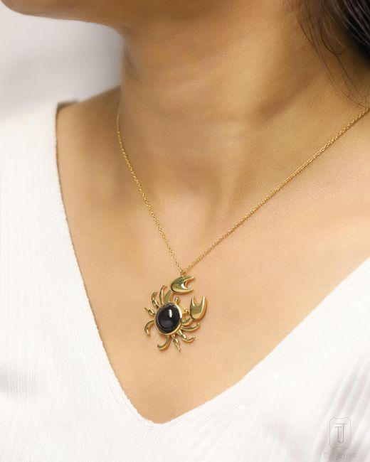 The Jewelz Metallic Onyxpinch Crab Necklace