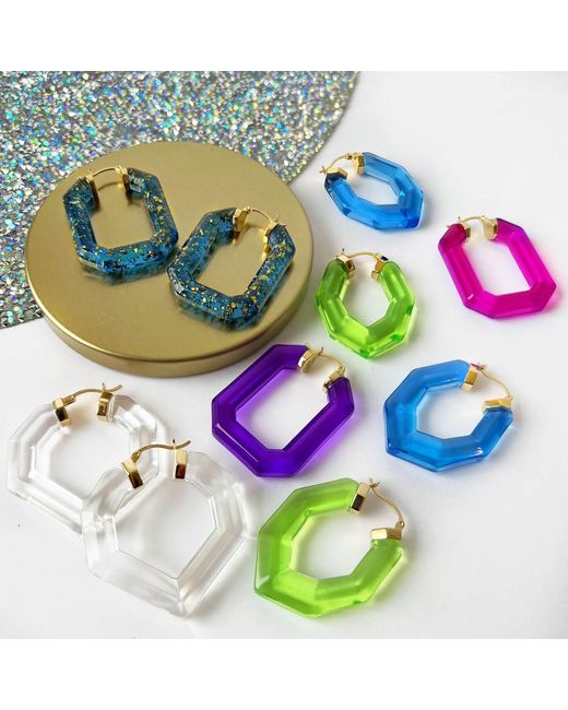 Gold & Honey Pink Heart Gemstone Lucite Hoop Earrings